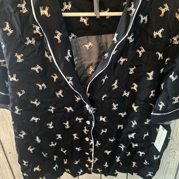 NWT Anthropologie Lyrebird Silky Pajama Top Black Dog Print L - Picture 3 of 5